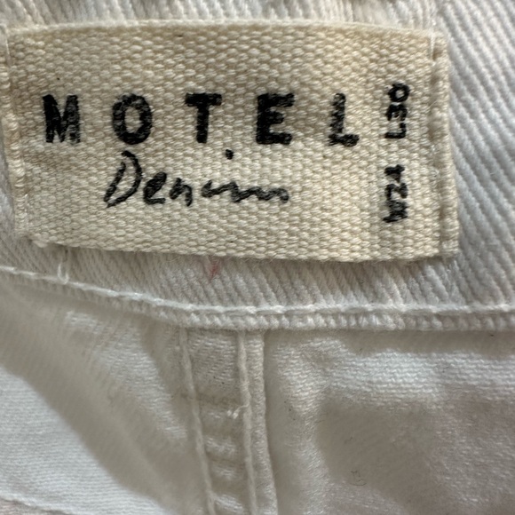 Motel Rocks Low Rise Parallel Jeans In True White - Picture 3 of 6
